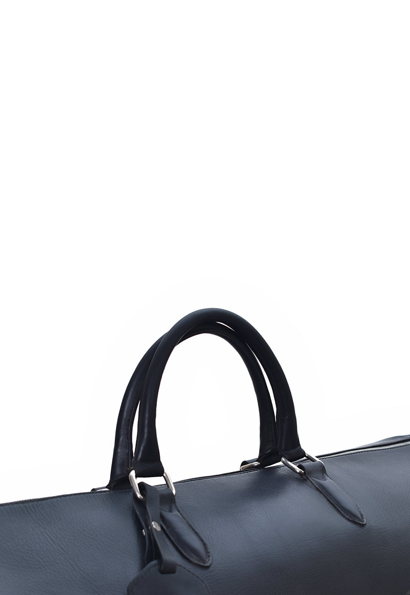 Larme Atelier travel bag